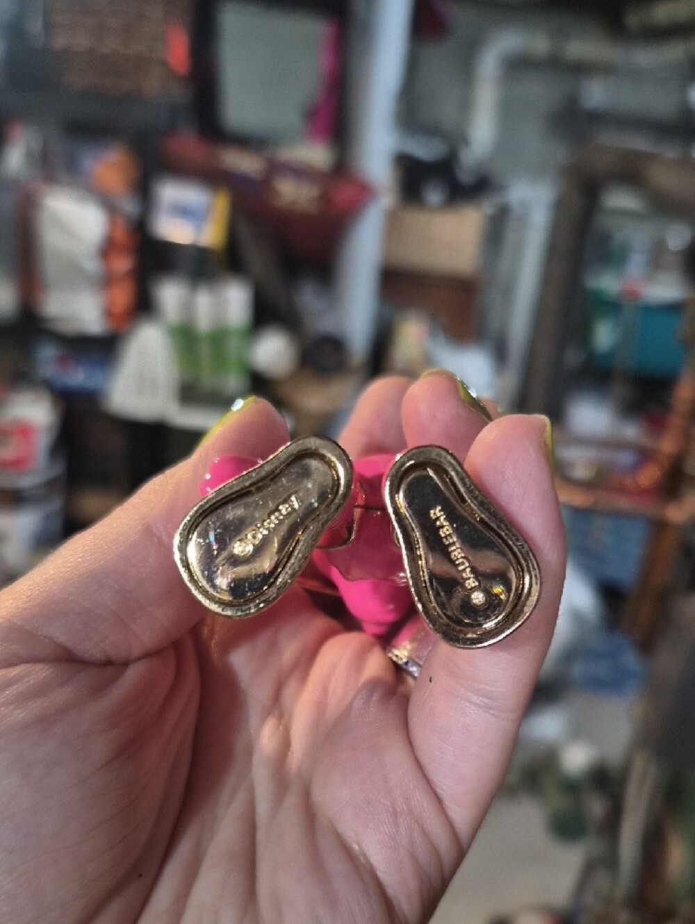 Pink Mouse Figure Keychain - Picture 3 of 3